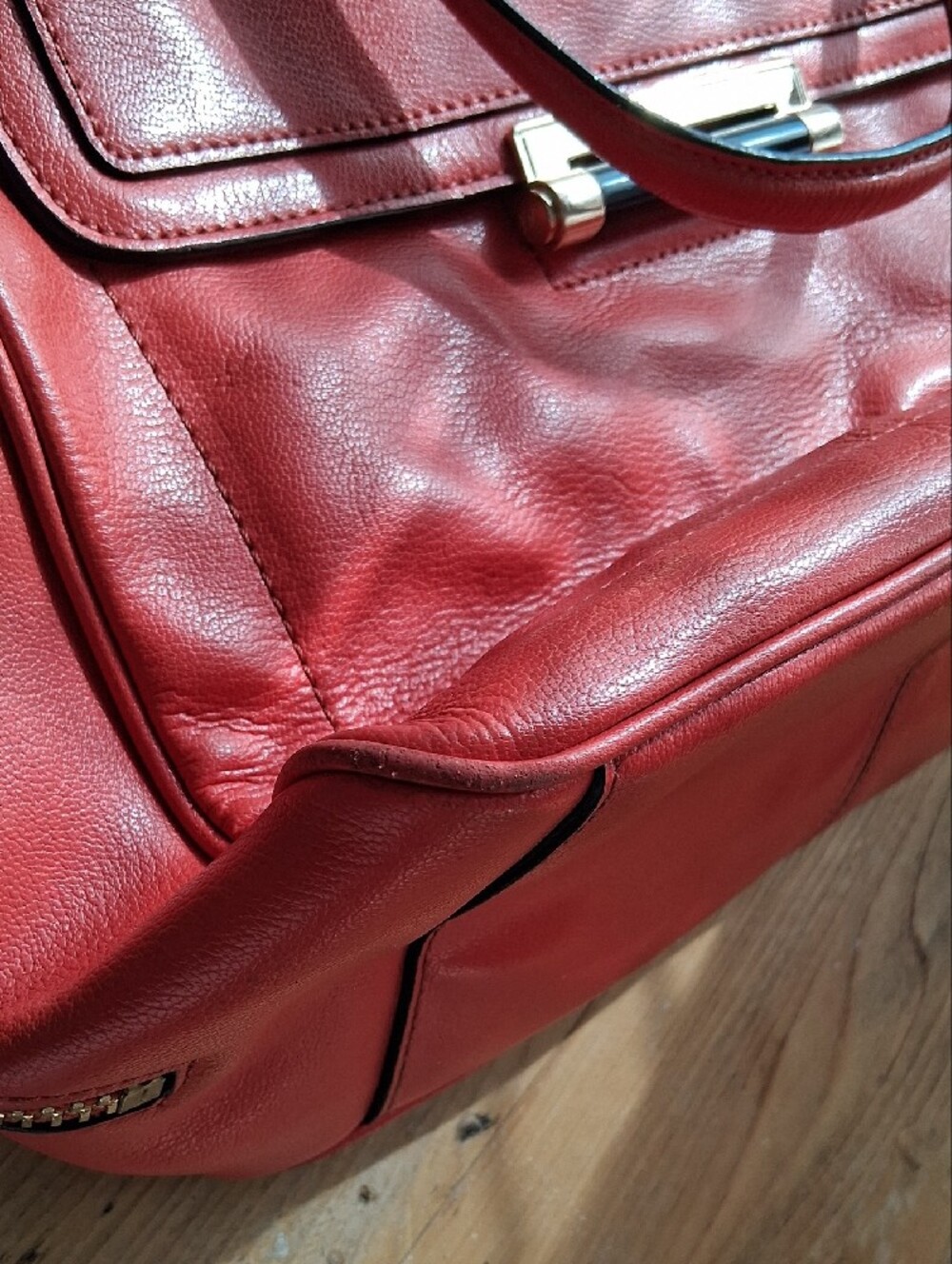 Diane Von Furstenberg Coral-Red Leather Shoulder Bag - Picture 7 of 15